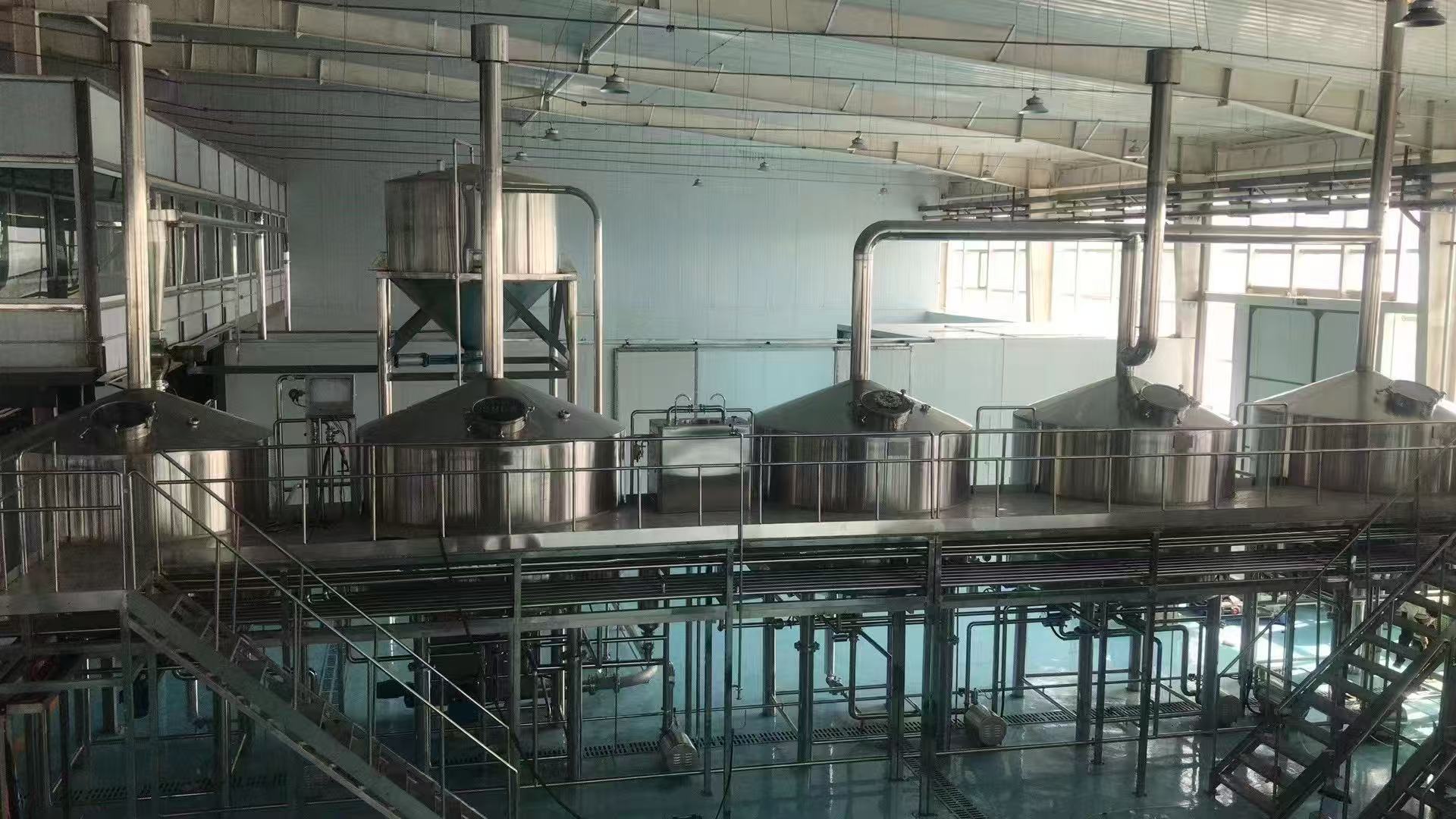 集安精酿啤酒设备厂—精酿啤酒设备主要生产工艺与核心技术